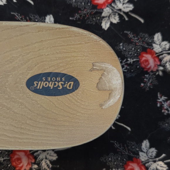 Buckle Sandals - Picture 3 of 4